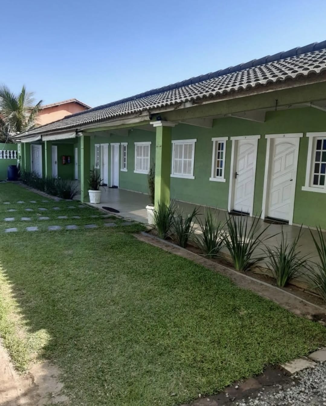 Vista dos flats e espaço ao ar livre